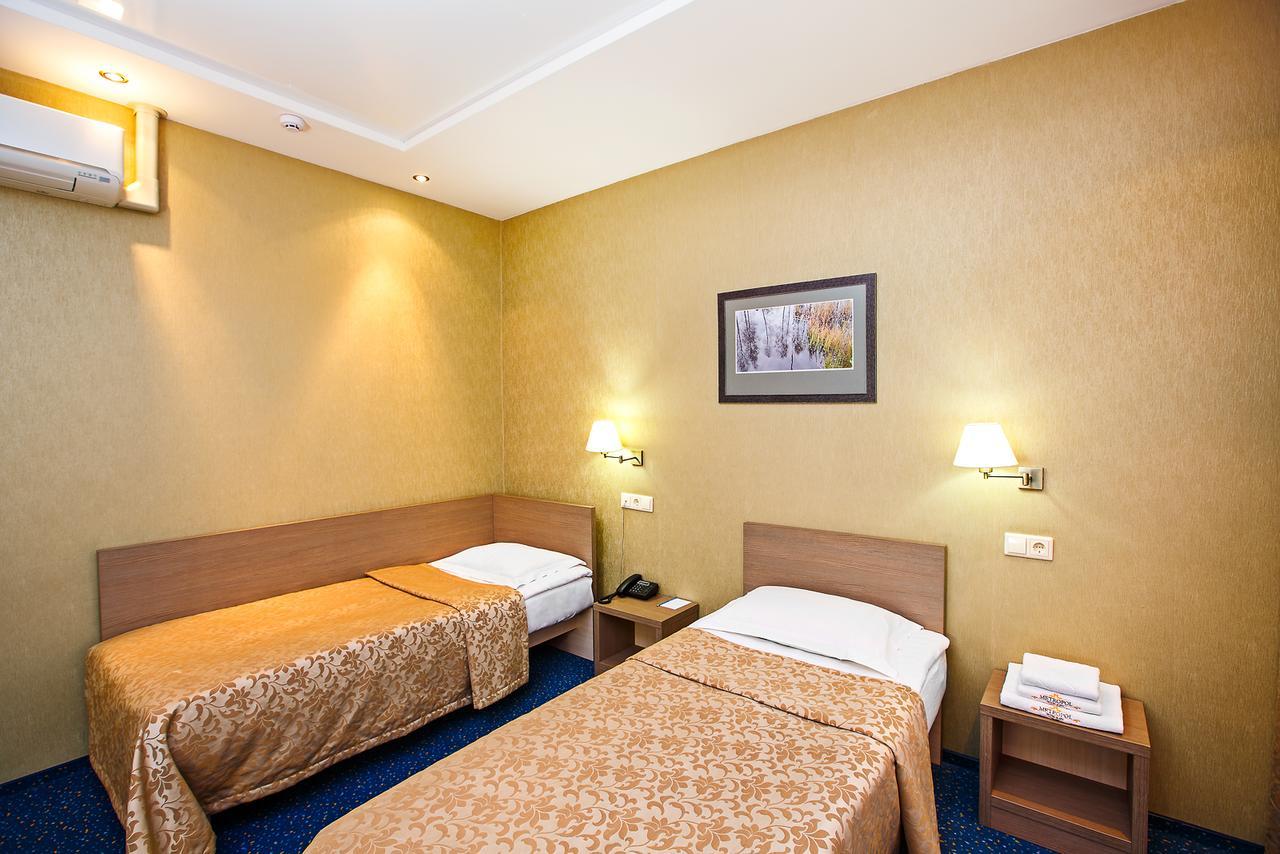 Metropol Hotel Mogilev Exterior photo