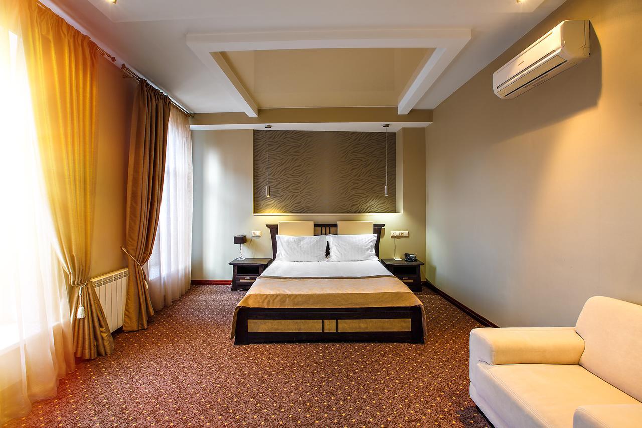 Metropol Hotel Mogilev Exterior photo